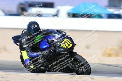 media/Jan-08-2022-SoCal Trackdays (Sat) [[1ec2777125]]/Turn 15 Inside (950am)/